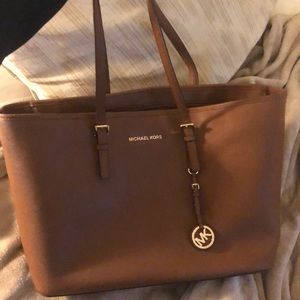 Michael Kors tote